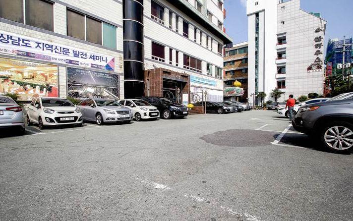 Geoje Tourist Hotel Dış mekan fotoğraf