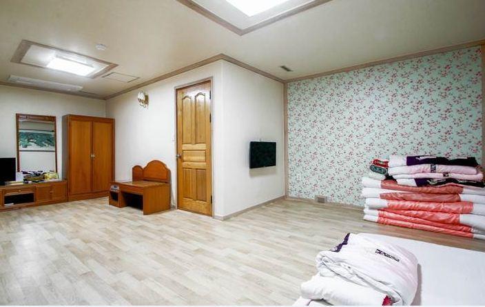 Geoje Tourist Hotel Dış mekan fotoğraf