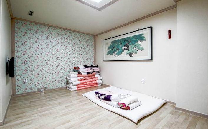 Geoje Tourist Hotel Dış mekan fotoğraf