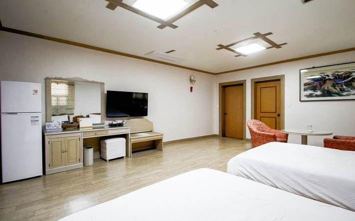 Geoje Tourist Hotel Dış mekan fotoğraf