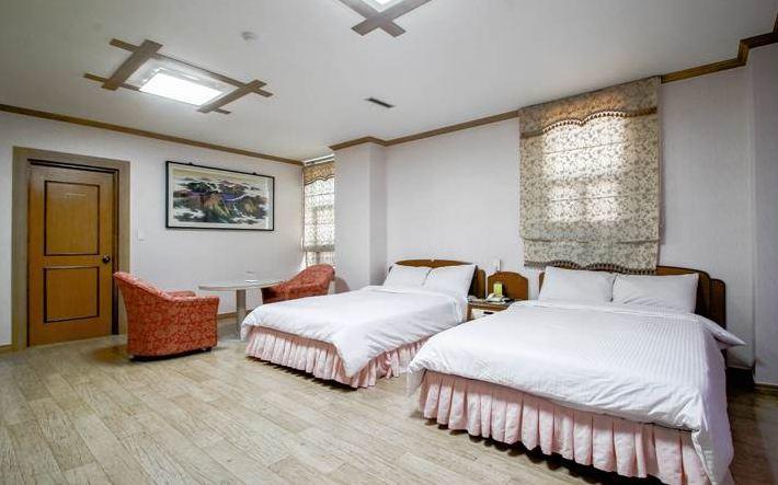 Geoje Tourist Hotel Dış mekan fotoğraf